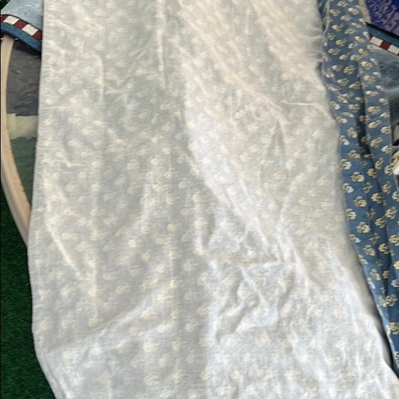 Waverly Classics valances- 4 of them- - Picture 4 of 4